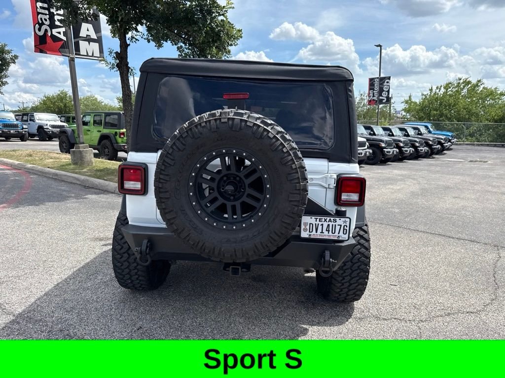 Used 2023 White Jeep Sport S image 13