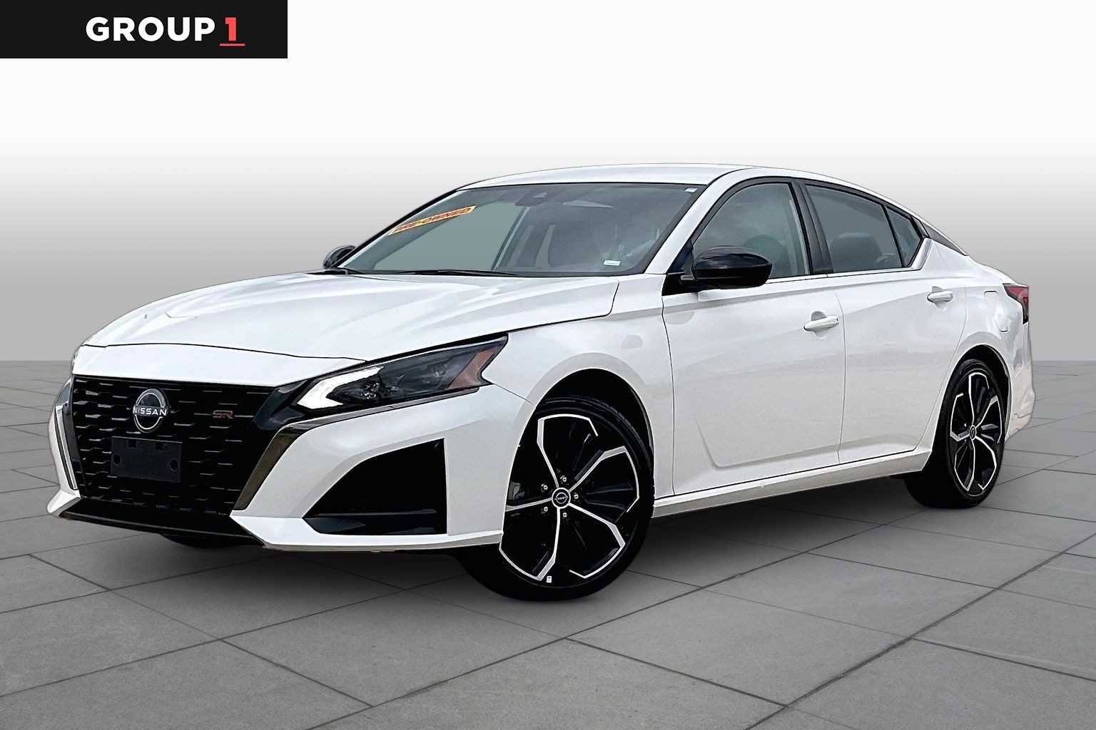 2025 Nissan Altima SR