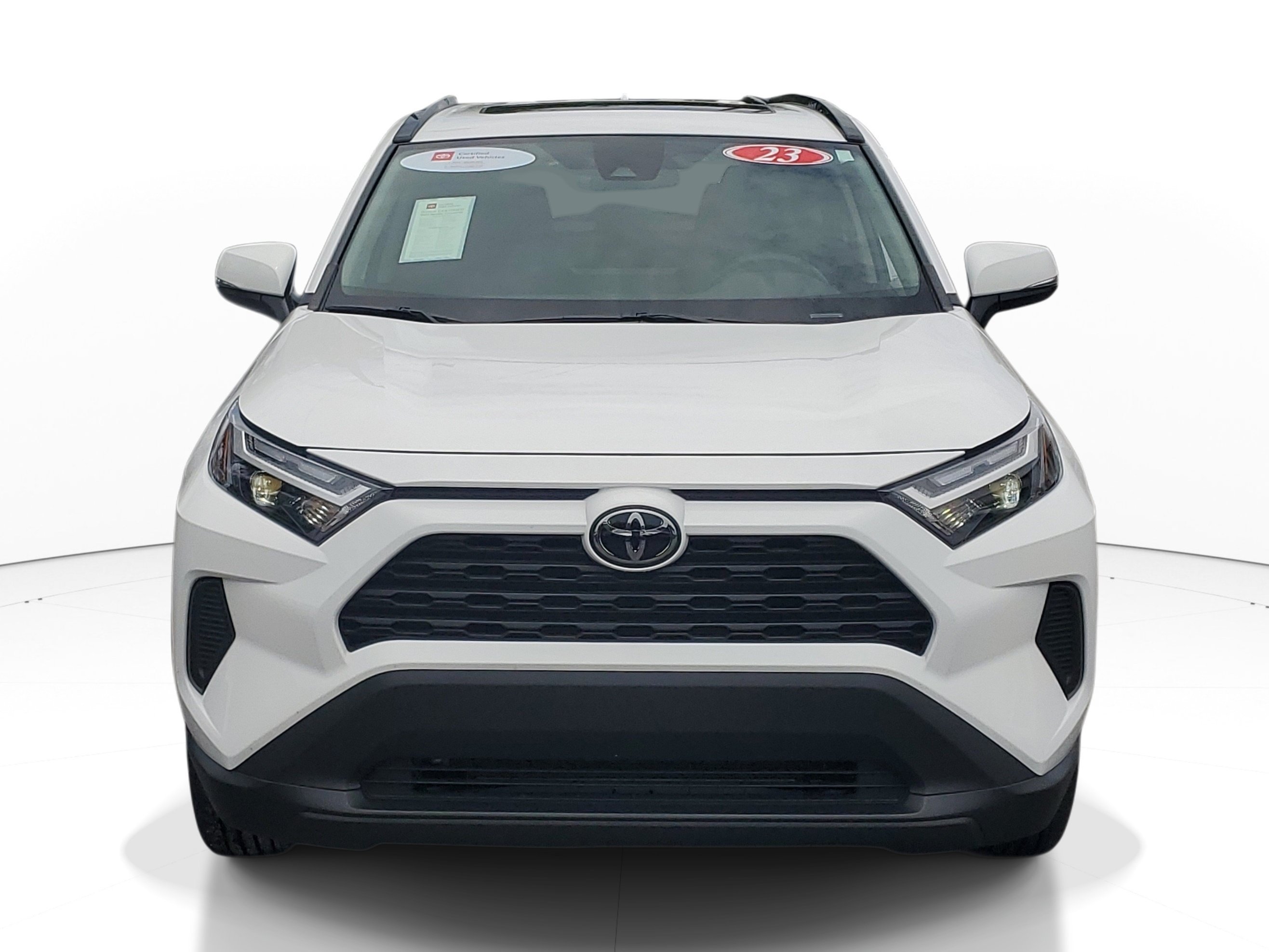 Used 2023 Ice Cap Toyota XLE image 1
