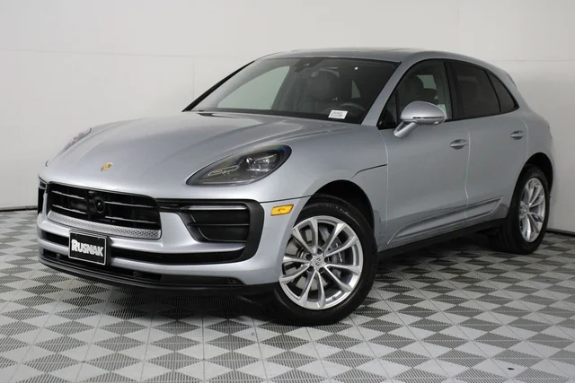 2026 Porsche Macan 