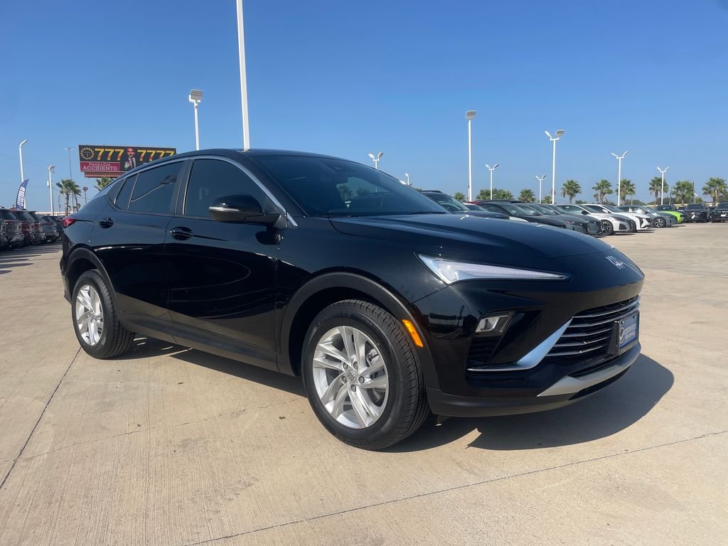 Used 2025 Black Buick Preferred image 7