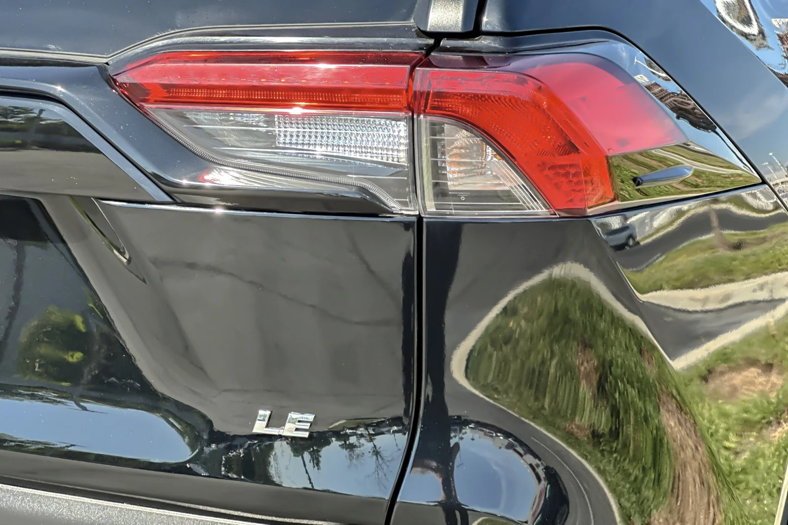 Used 2021 MIDNIGHT BLACK Toyota LE image 25
