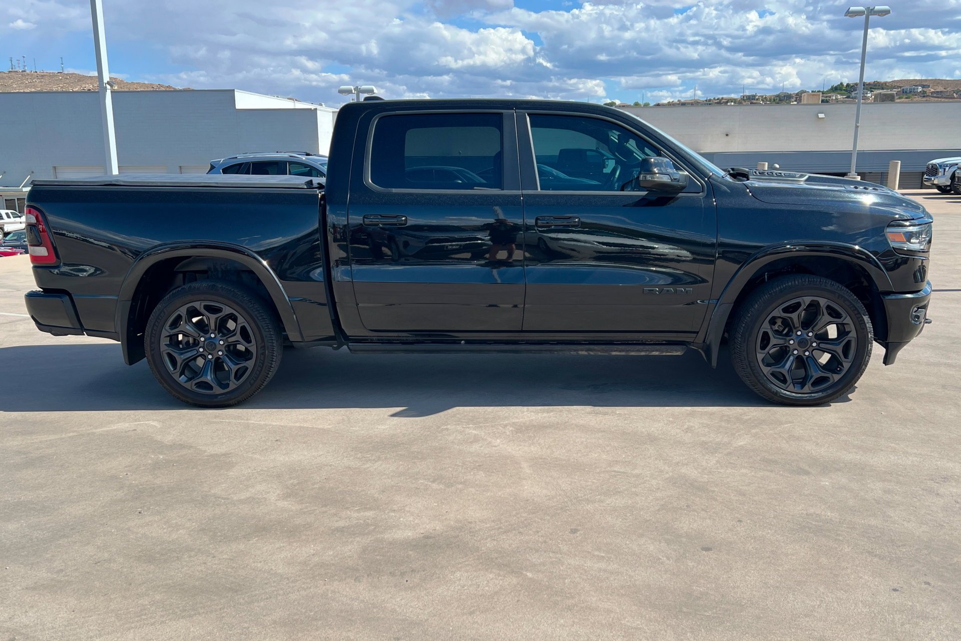 Used 2024 Diamond Black Crystal Pearlcoat Ram Limited image 7
