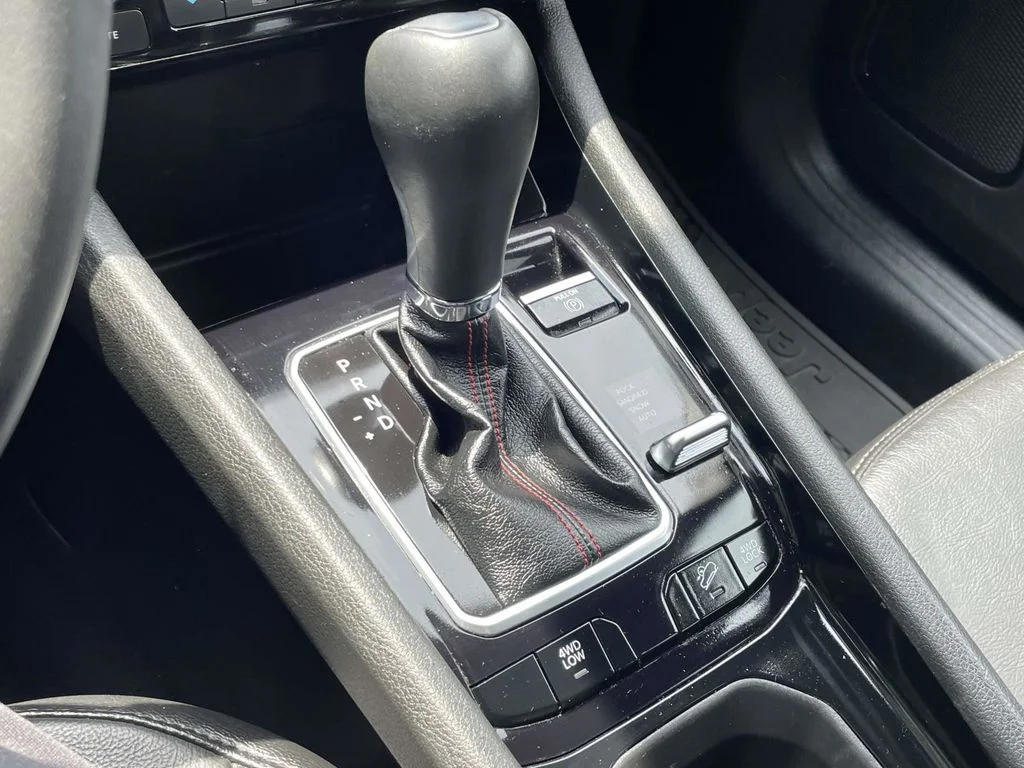 Certified Used 2025 White Jeep Trailhawk image 40