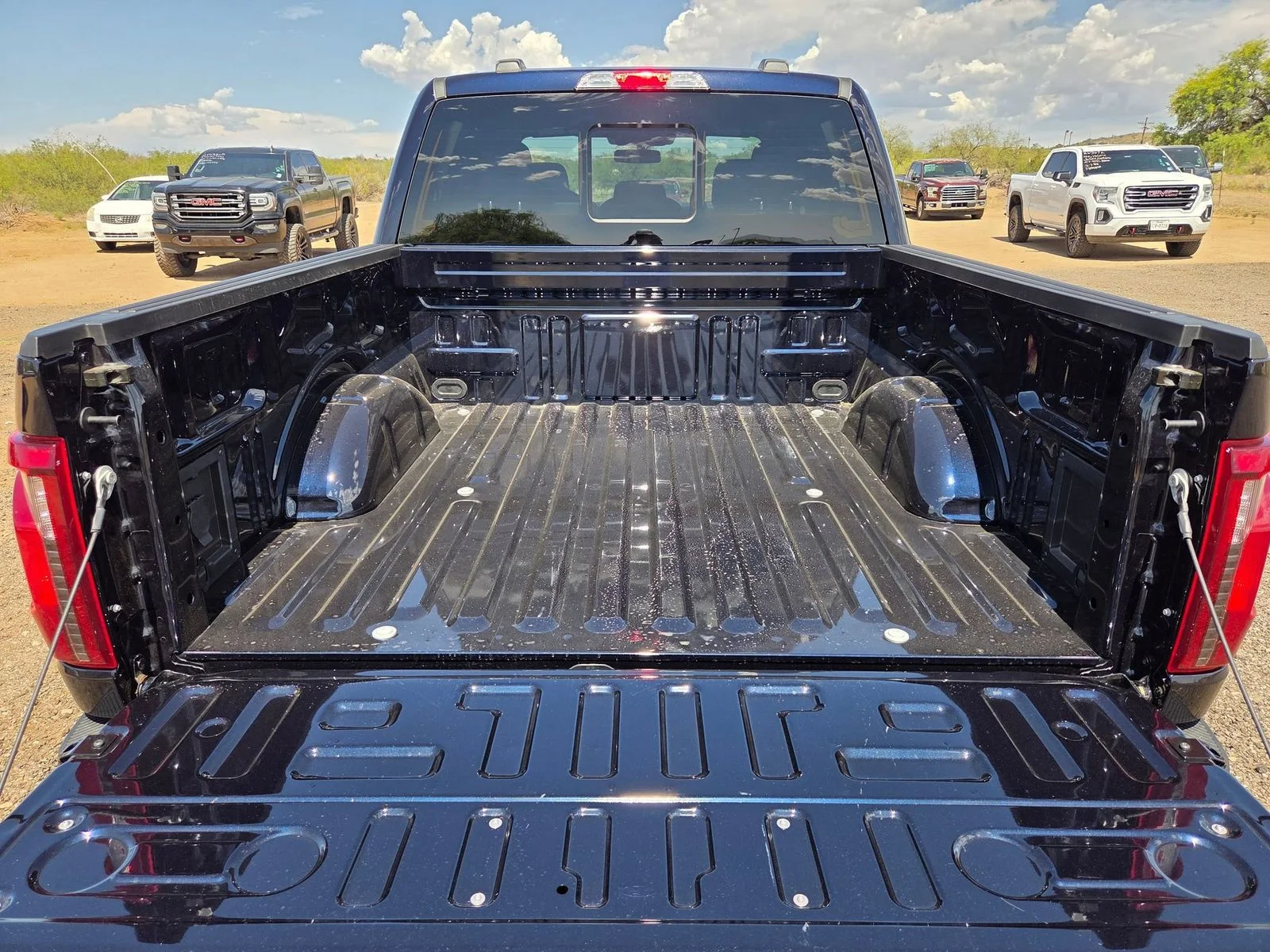 New 2026 Antimatter Blue Metallic Ford XLT image 6