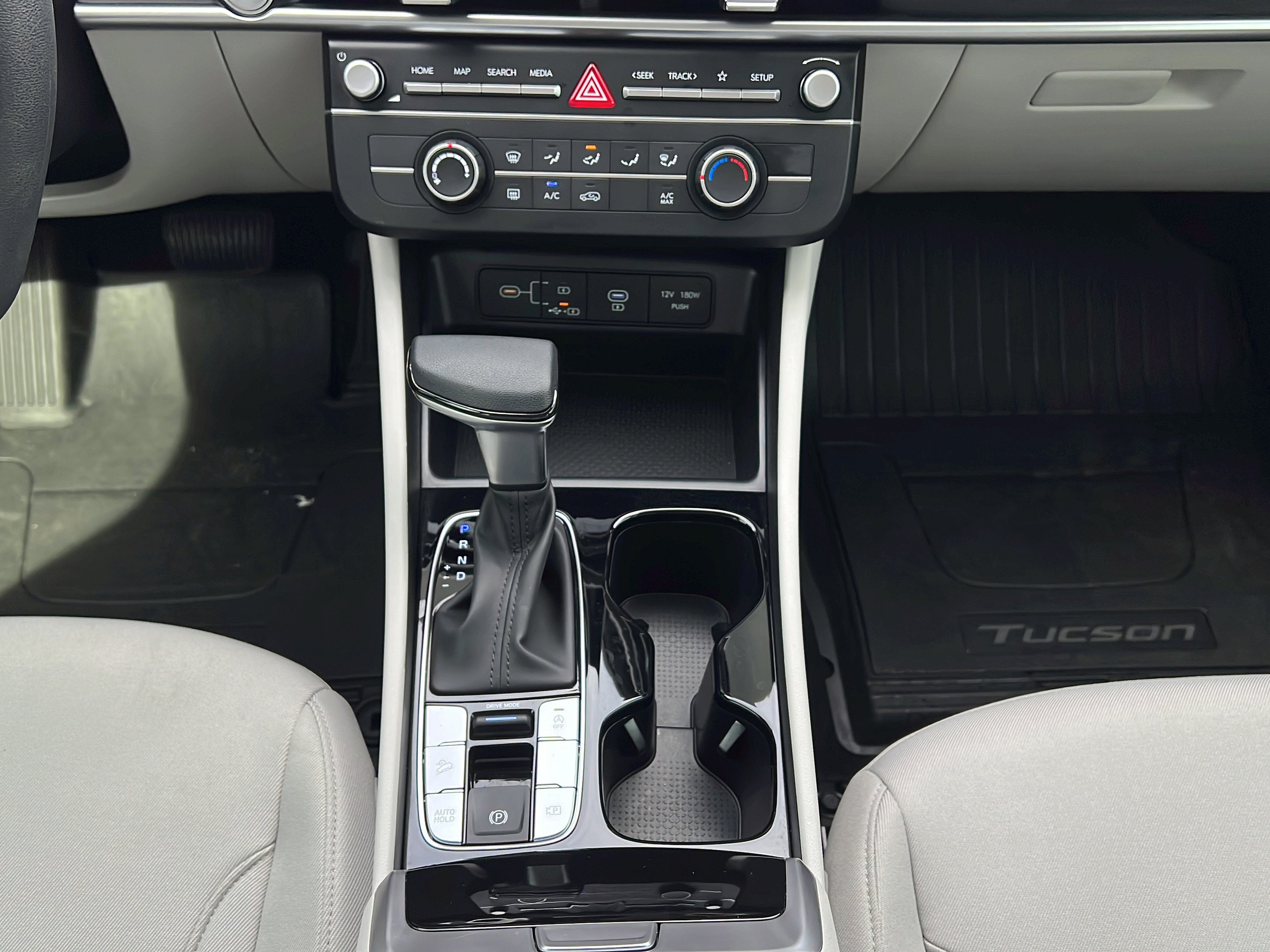 Used 2026 Shimmering Silver Hyundai SE image 15