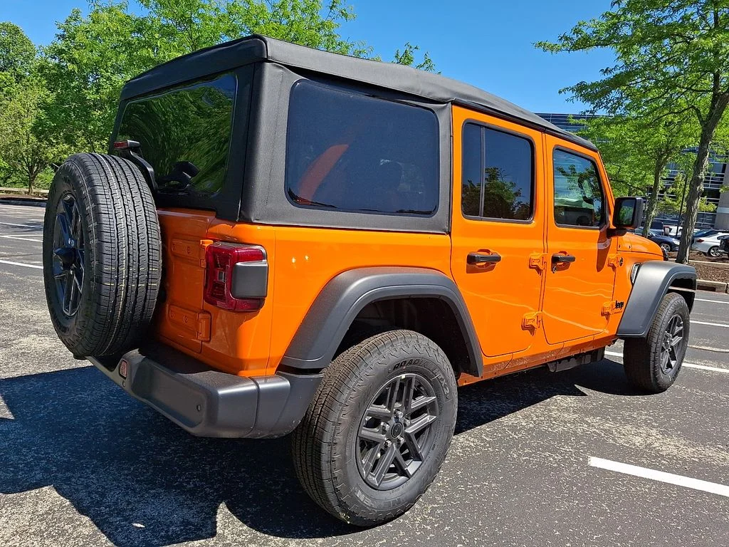New 2026 Joose Exterior Paint Jeep Sport S image 4