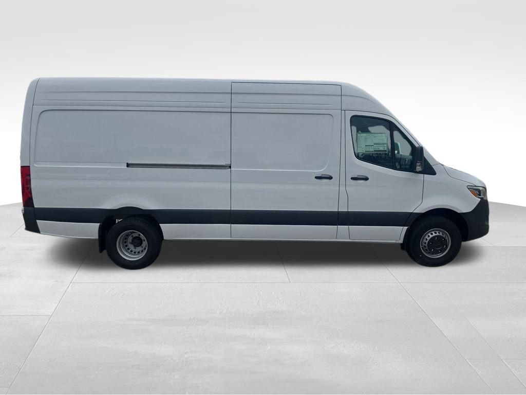 New 2026 Arctic White Mercedes-Benz Cargo 170 WB image 6