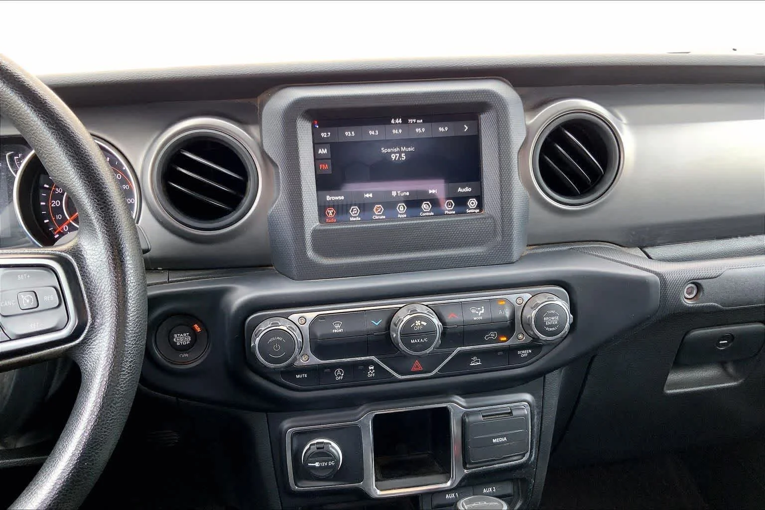 Used 2022 Grn/green Jeep Willys Sport image 14