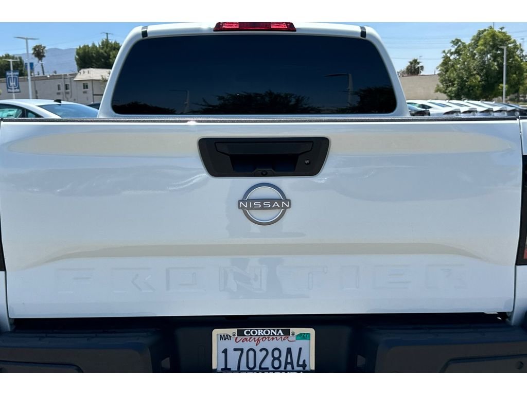 Used 2024 Glacier White Nissan S image 48