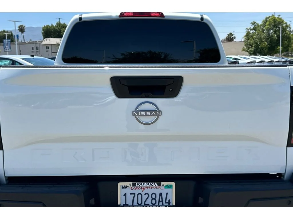 Used 2024 Glacier White Nissan S image 48