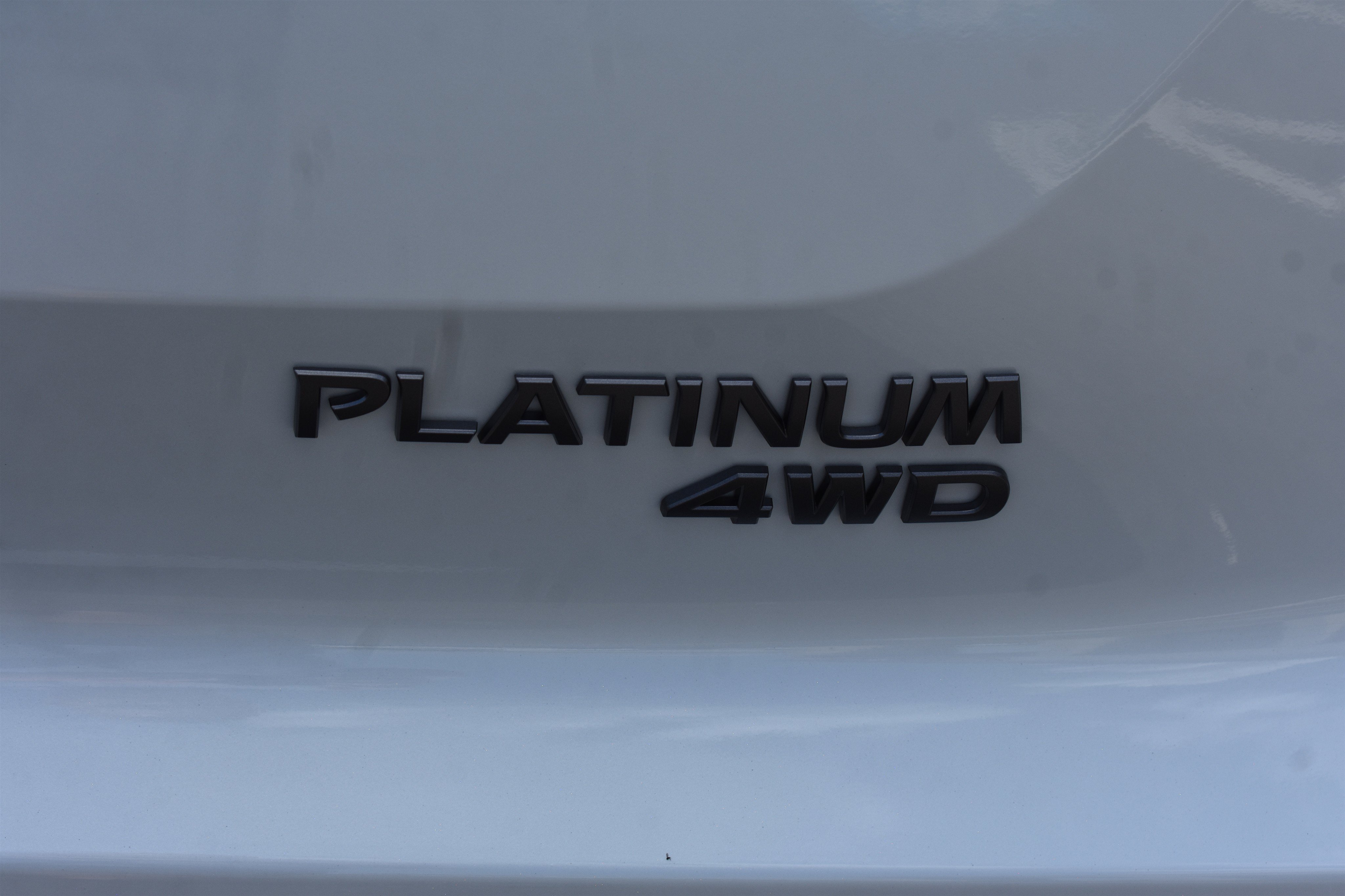 New 2026 Everest White Pearl TriCoat Nissan Platinum image 7