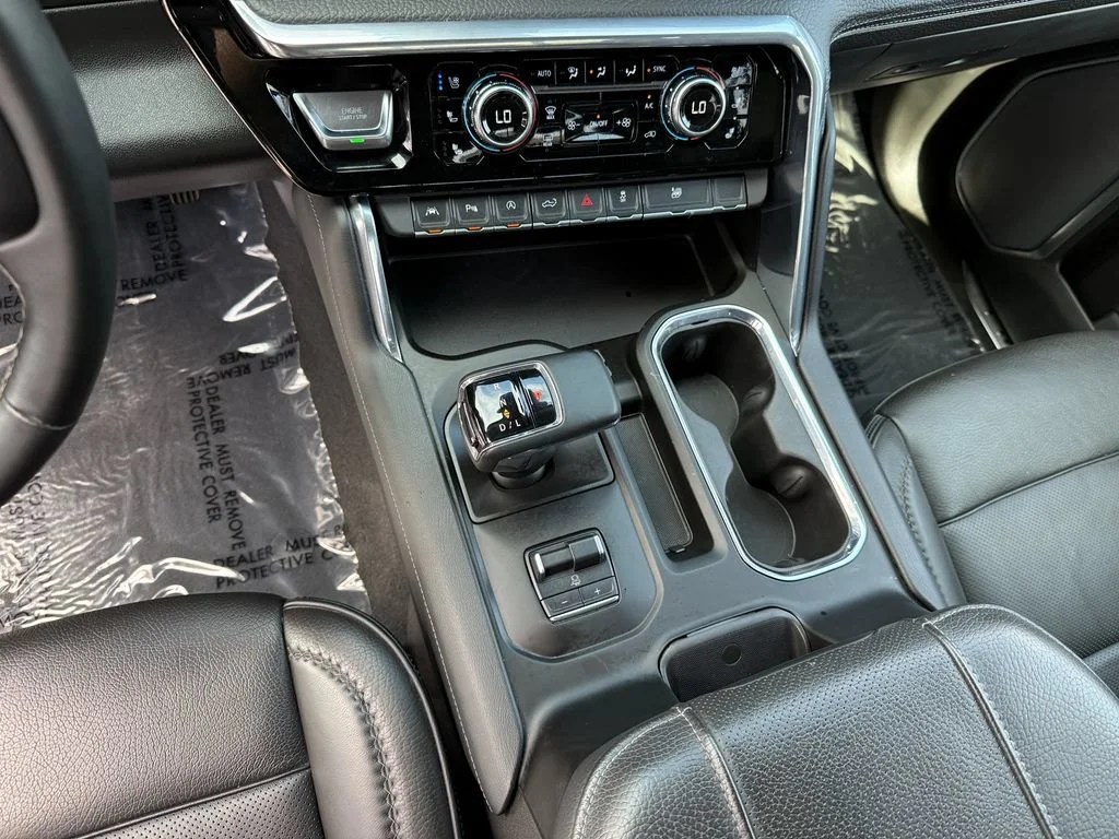 Used 2024 White Frost Tricoat GMC Denali image 28