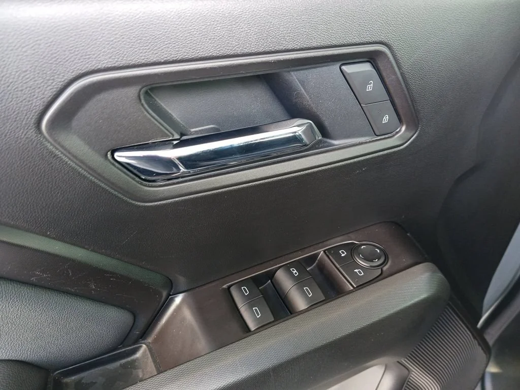Used 2025 Sterling Gray Metallic Chevrolet WT/LT image 31