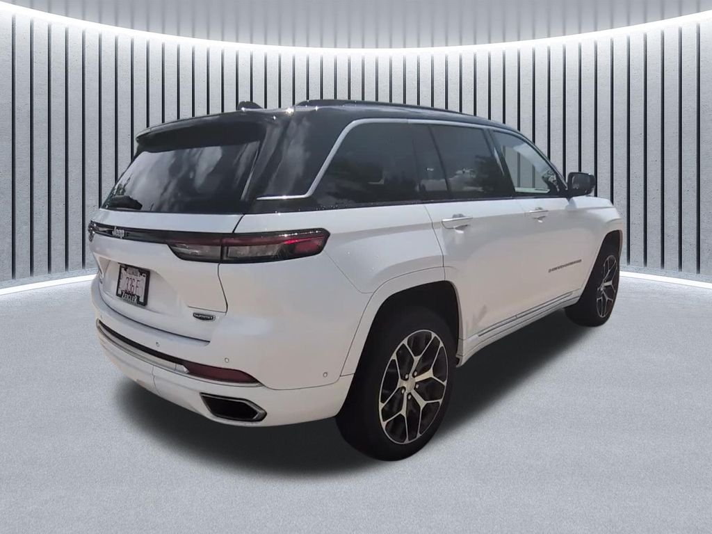 Used 2024 White Jeep Summit Reserve image 16