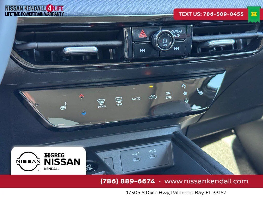 New 2026 Gun Metallic / Scarlet Ember Tintcoat Two-tone Nissan SR image 18