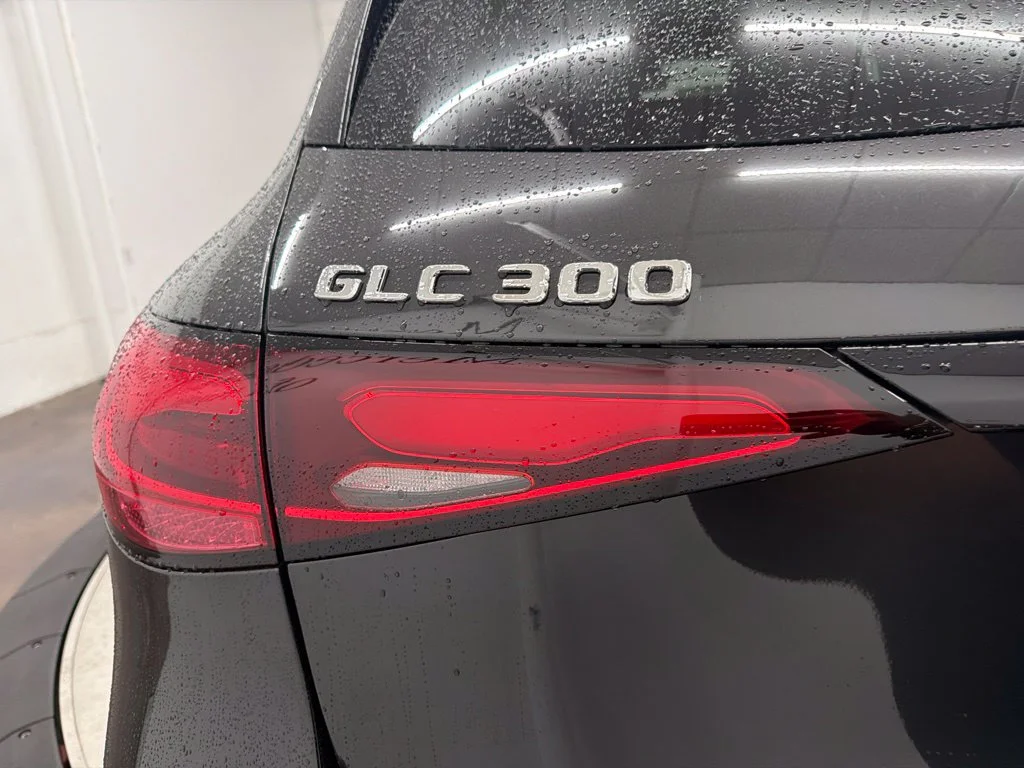 New 2027 Gray Mercedes-Benz GLC 300 image 11