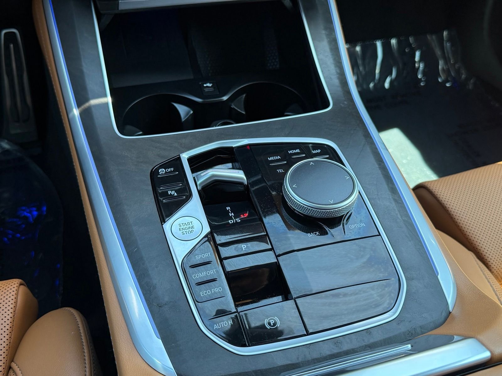 Used 2026 Skyscraper Grey Metallic BMW sDrive40i image 29
