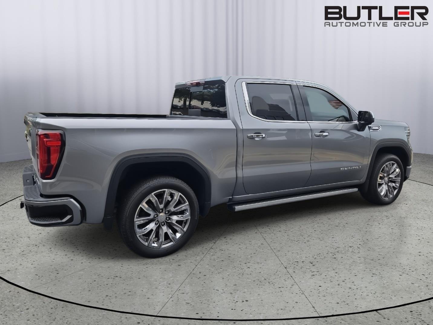 Used 2023 Sterling Metallic GMC Denali image 13