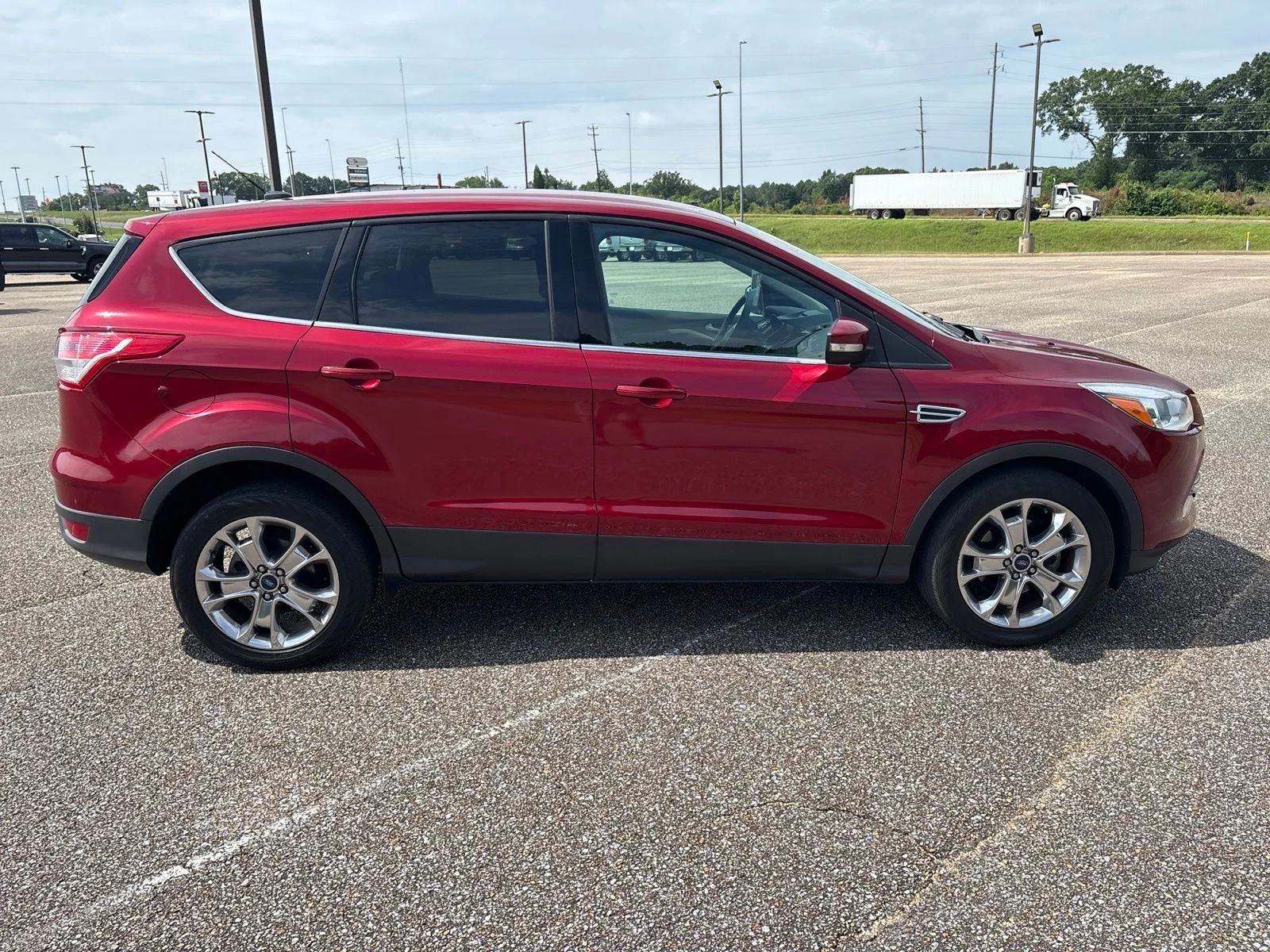 Used 2013 Red Ford SEL image 3