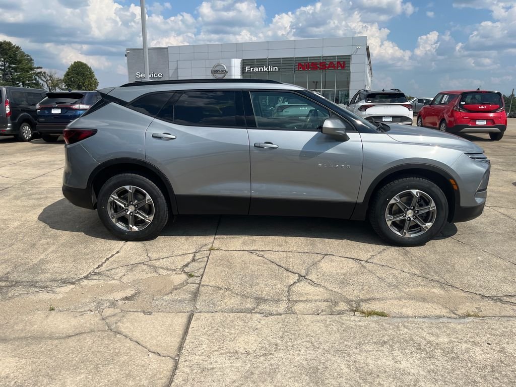 Used 2023 Gray Chevrolet LT image 6