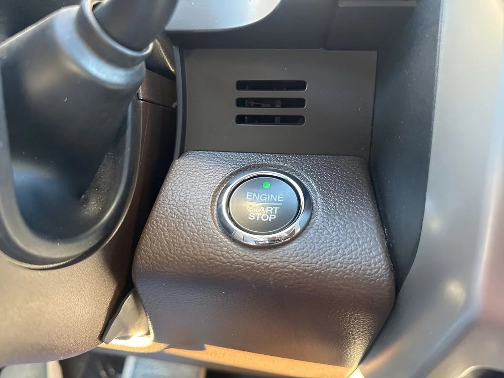Used 2020 Gray Ford King Ranch image 23