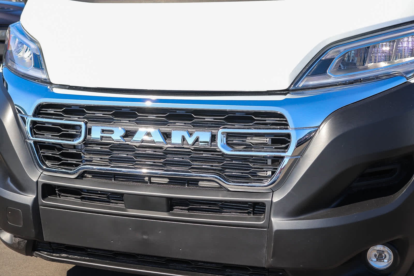 New 2027 Bright White Clearcoat RAM SLT image 9
