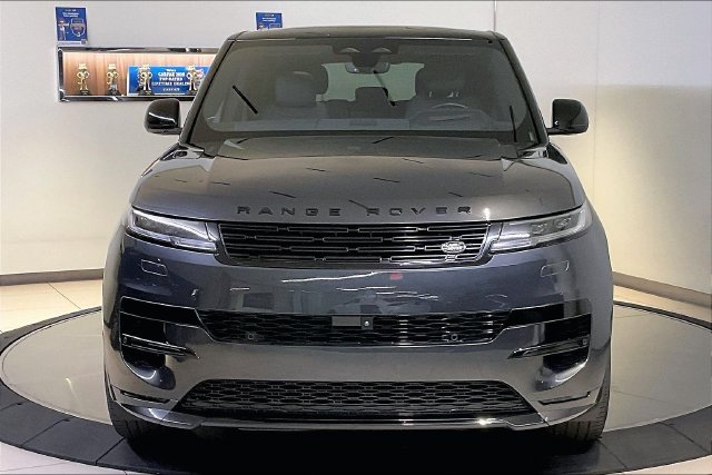 Used 2025 Gray Land Rover Dynamic SE image 2