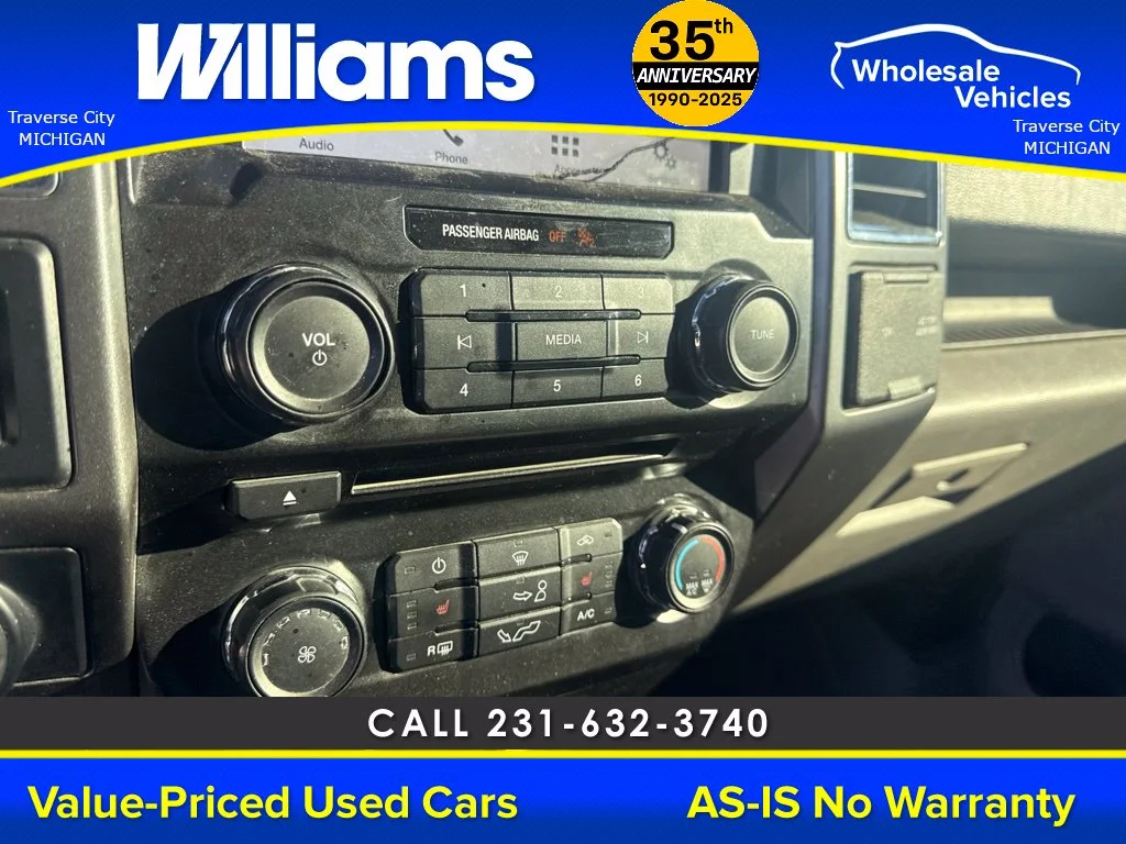 Used 2016 Ingot Silver Ford XLT image 29