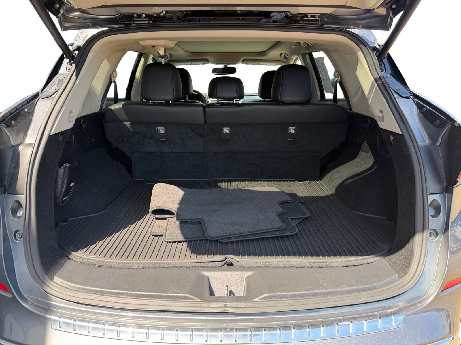 Used 2017 Gun Metallic Nissan Platinum image 38