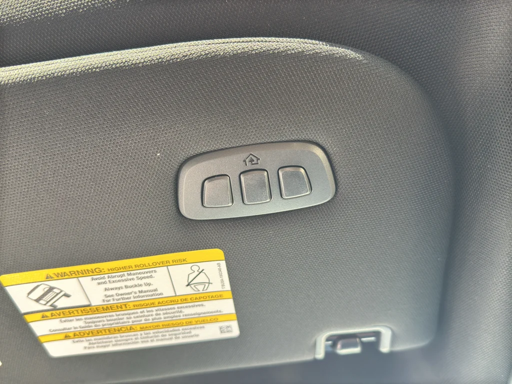 New 2026 Star White Metallic Tri-Coat Ford Platinum® image 31