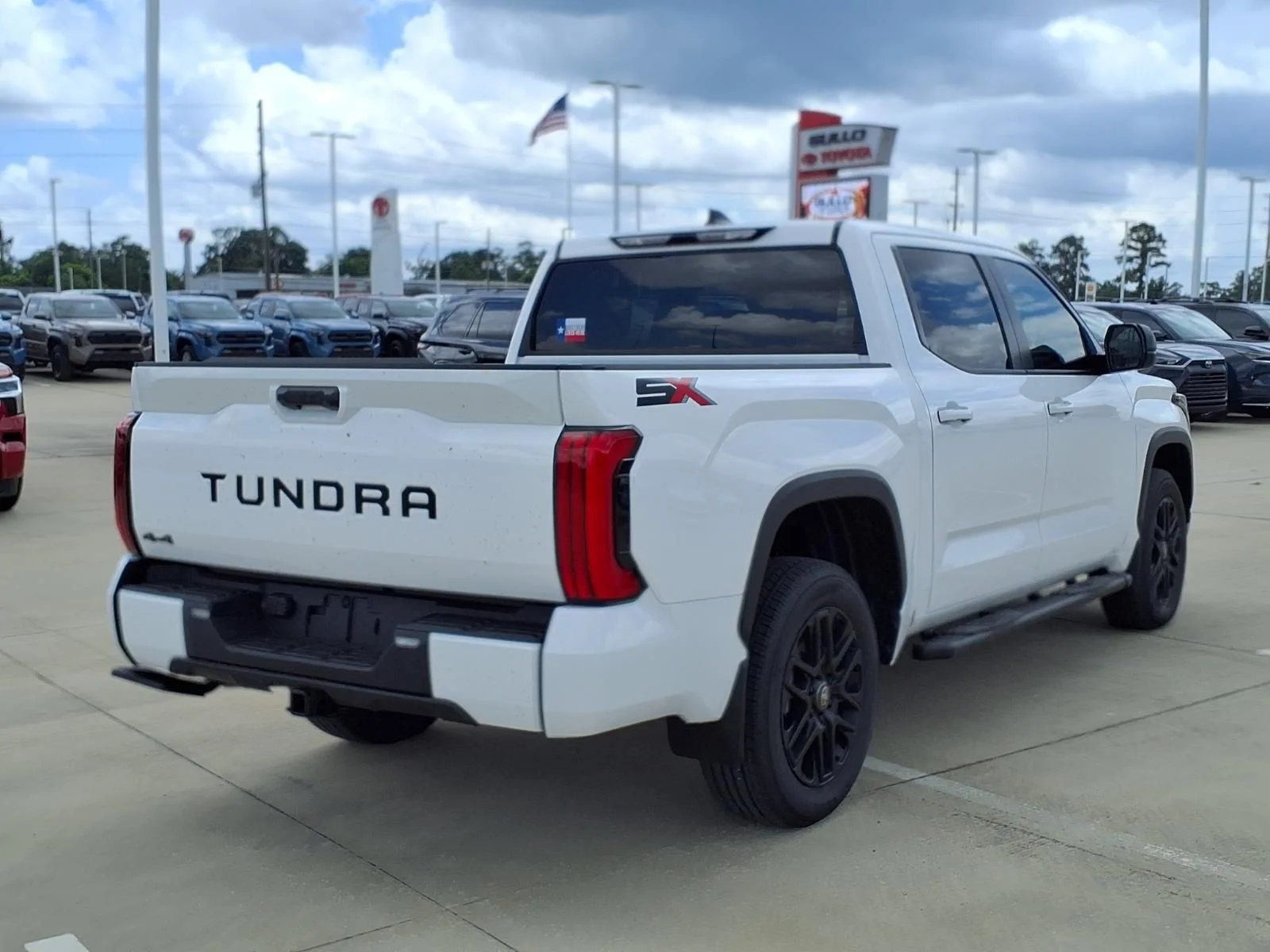 New 2026 White Toyota SR5 image 6