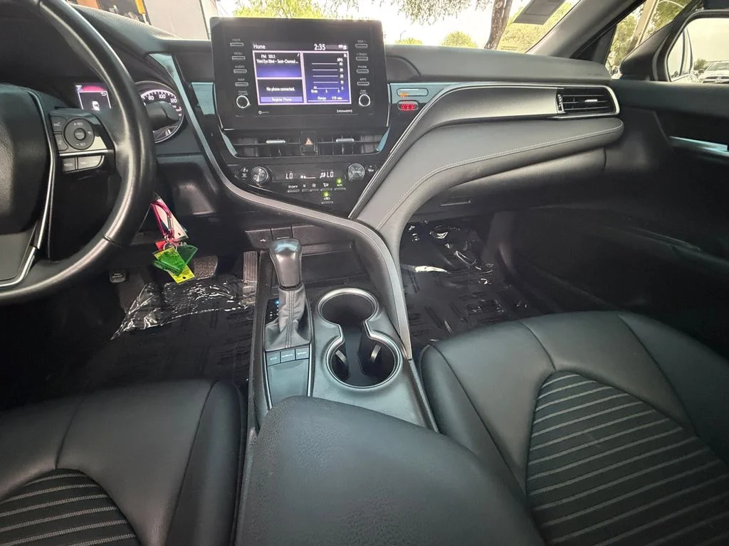 2024 Toyota Camry SE - Photo 15