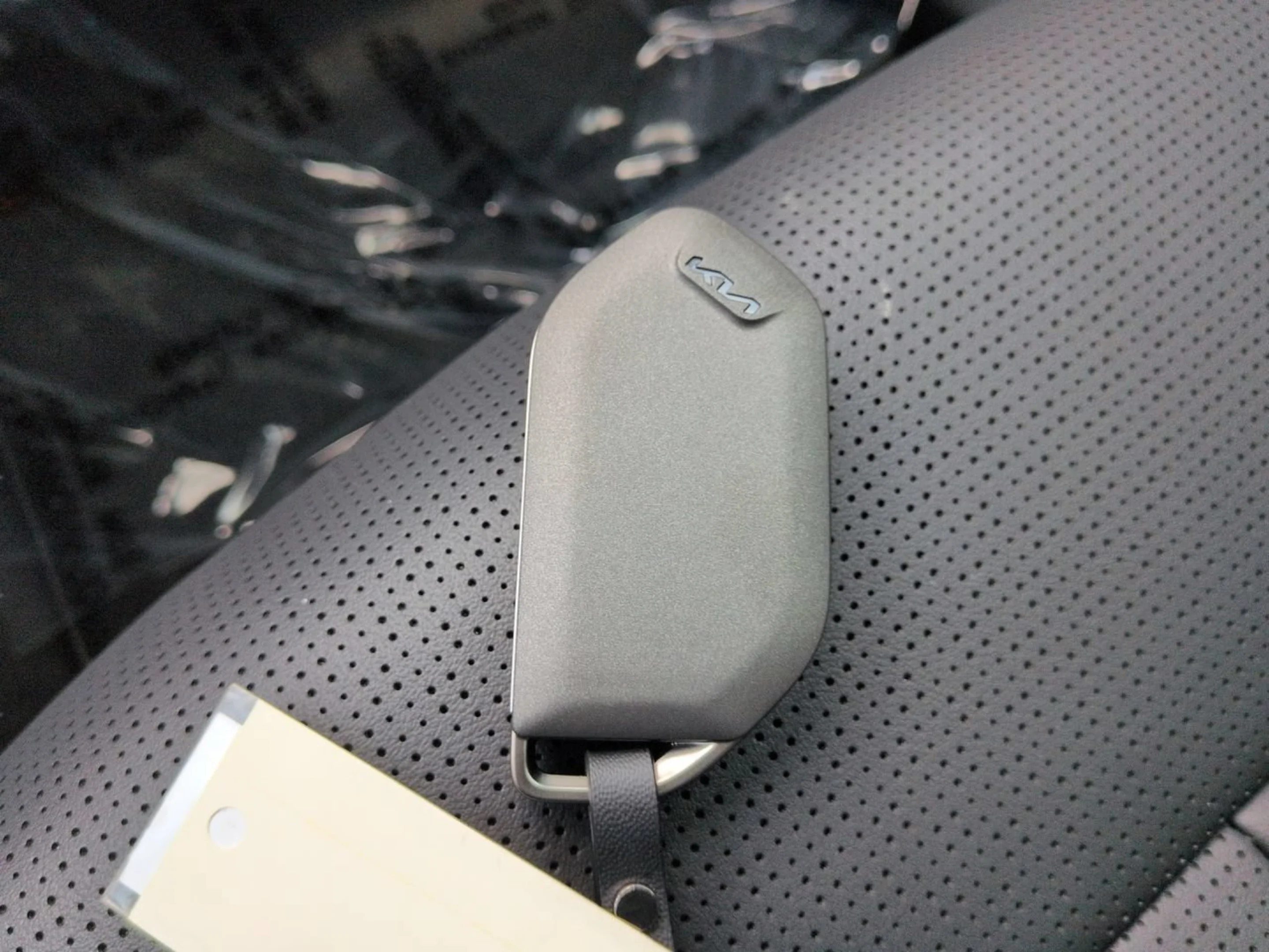 New 2026 Wolf Gray Kia S image 35