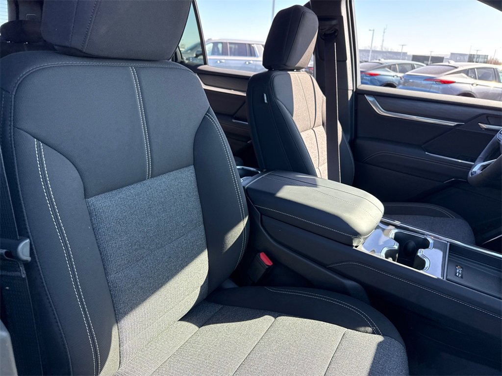 2026 GMC ACADIA - Image 36