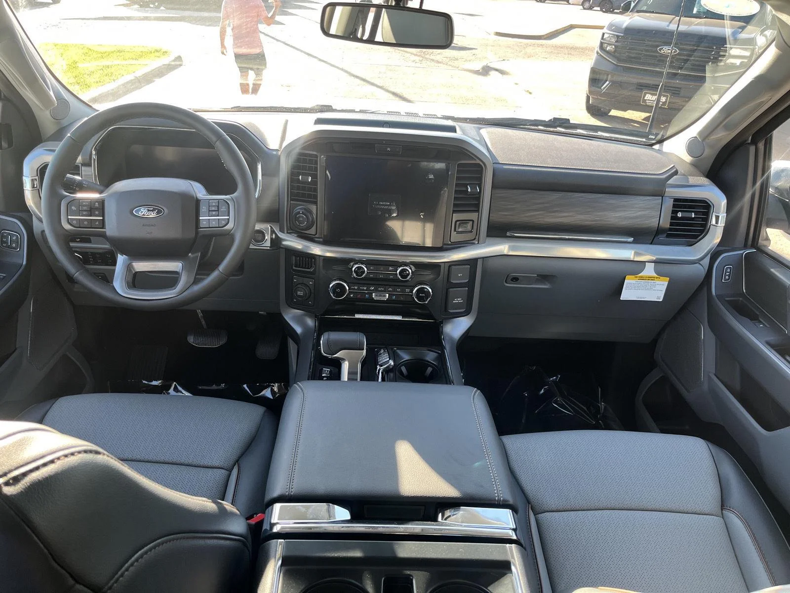 New 2026 Oxford White Ford LARIAT image 13