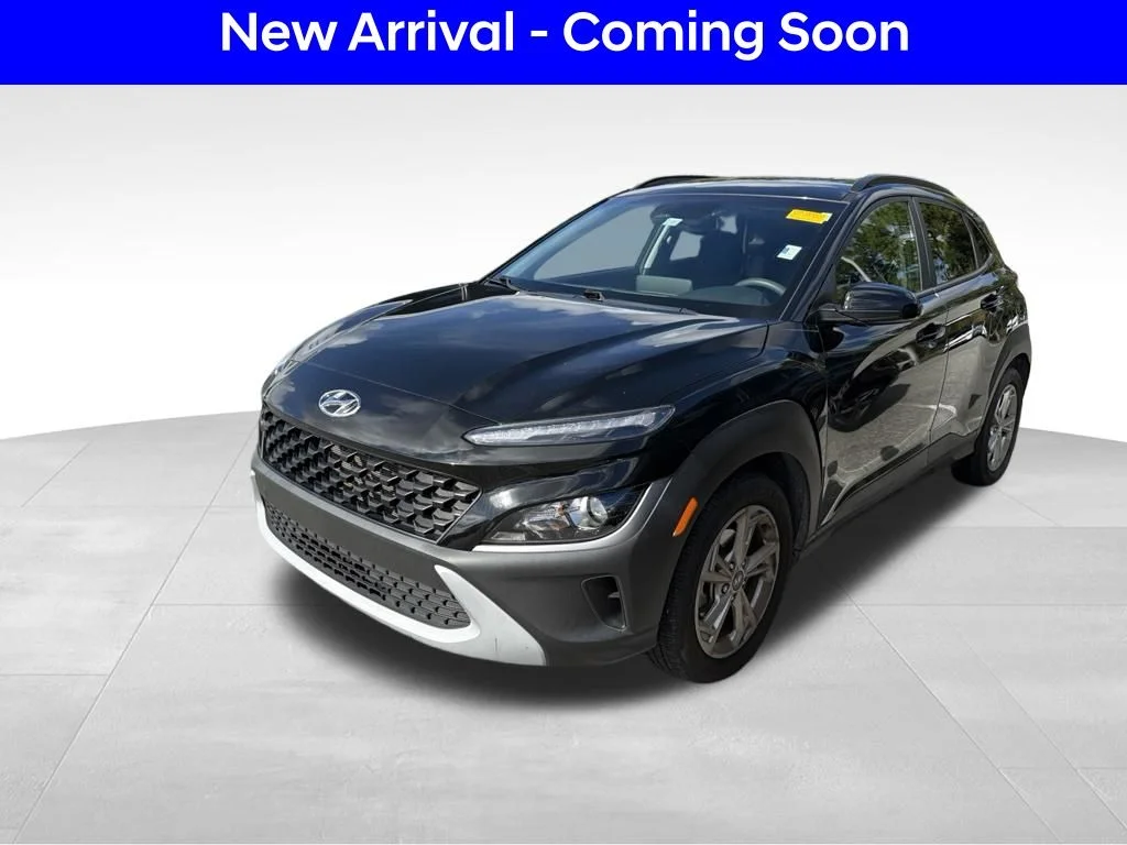 Used 2023 Black Hyundai SEL image 1