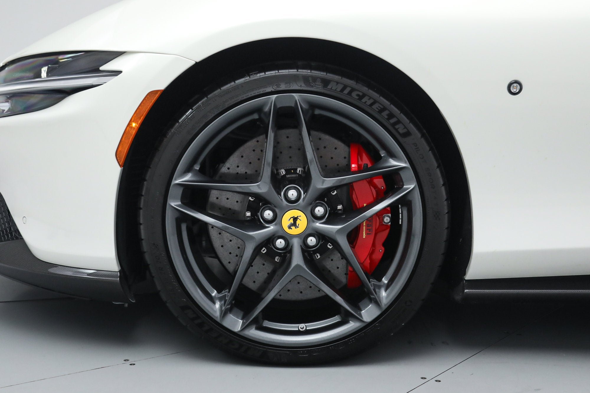 Certified Used 2025 Bianco Italia Ferrari  image 41