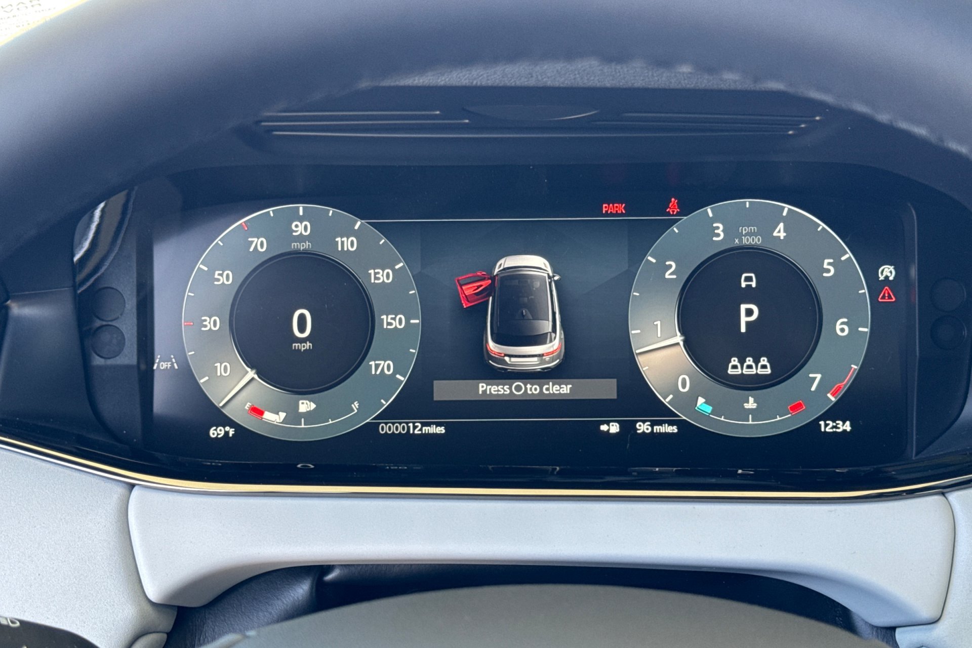 New 2026 Arroios Grey Land Rover Core S image 26