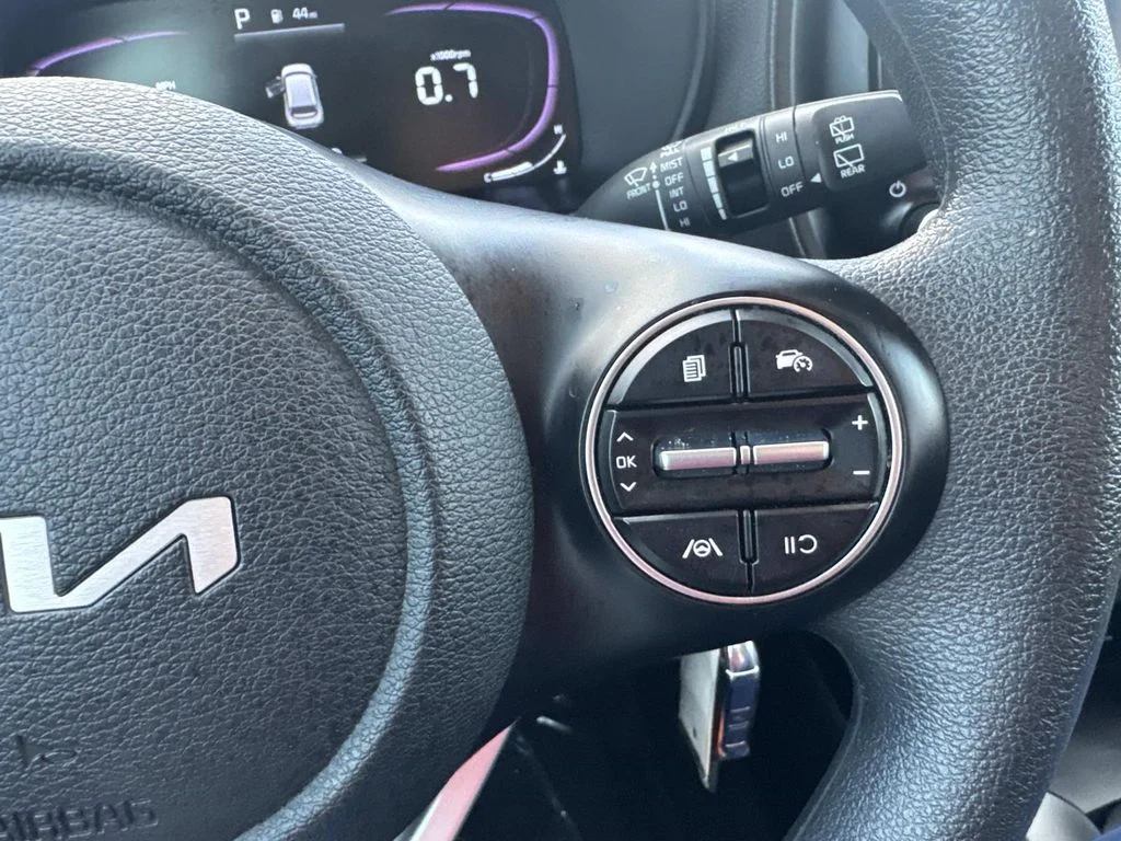 Used 2023 White Kia LX image 17