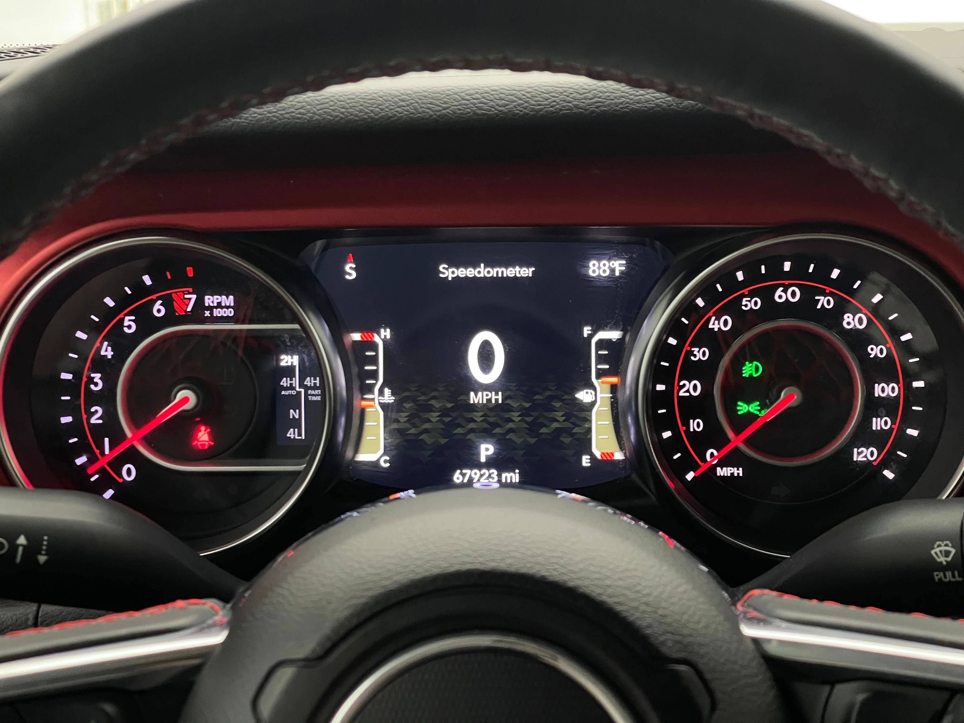 Used 2021  Jeep Rubicon image 20