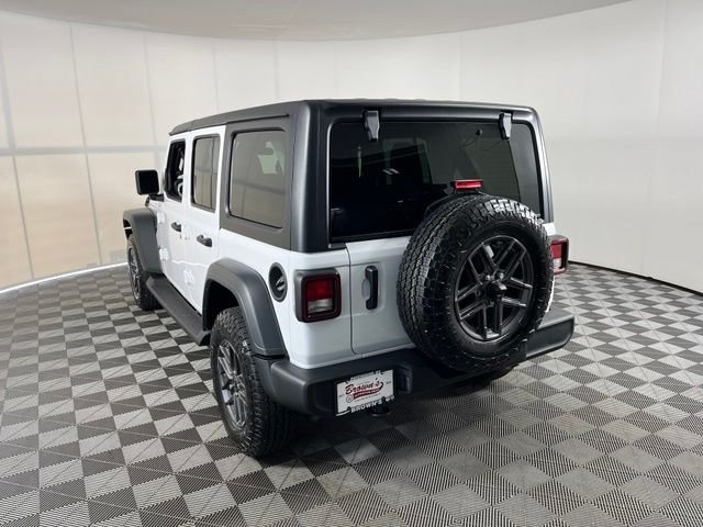 Used 2026 White Jeep Sport S image 5