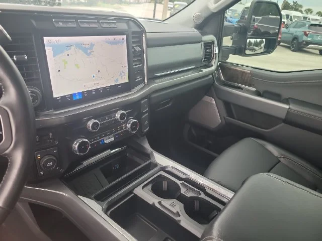 Used 2024 Silver Ford Lariat image 22
