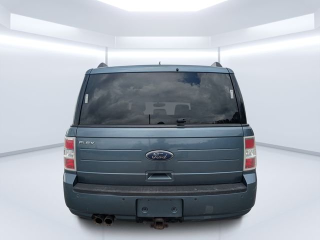 Used 2010 White Ford SE image 4