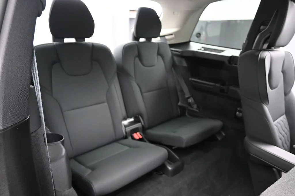 New 2026 Vapour Grey Volvo Plus image 20
