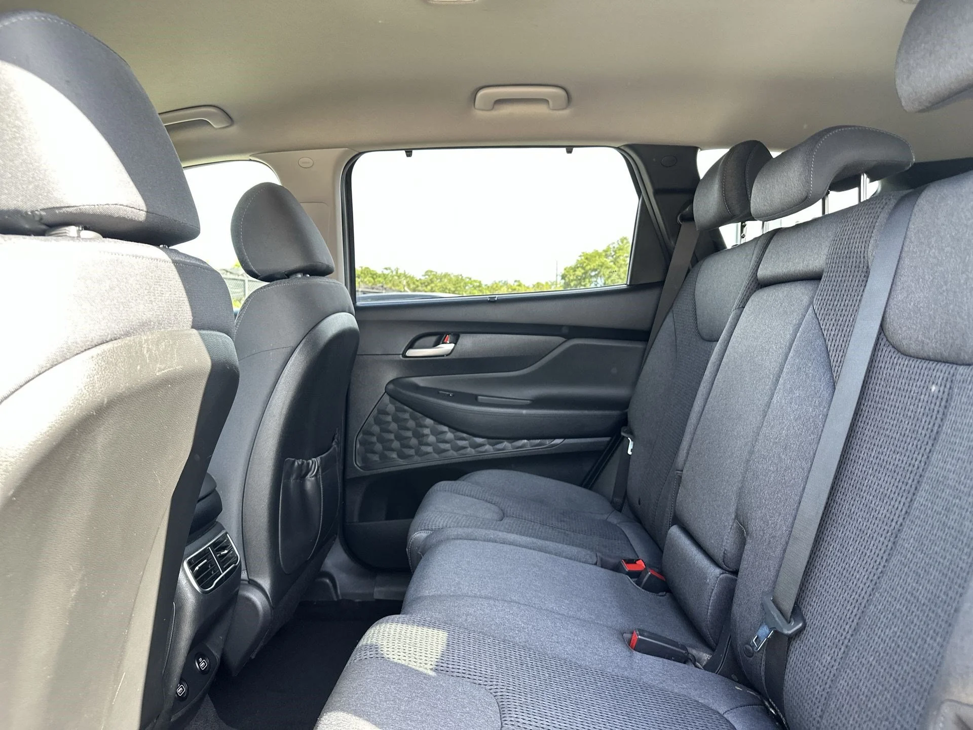 Used 2022 Shimmering Silver Hyundai SEL image 22