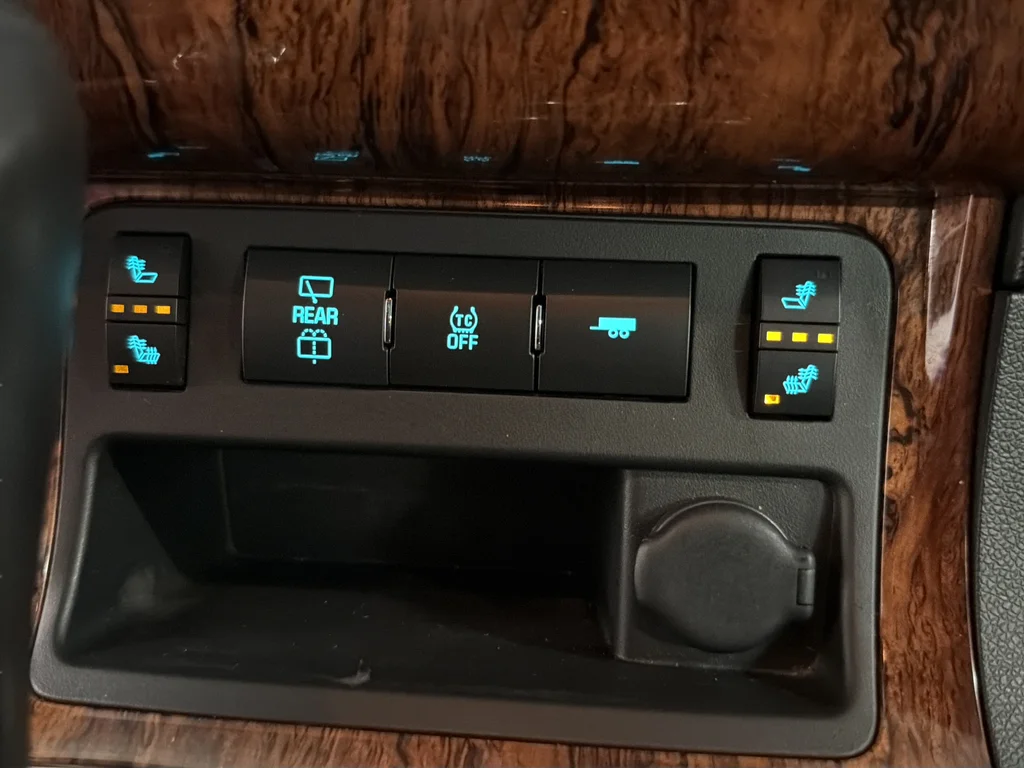 Used 2014 Blue Chevrolet LT image 35