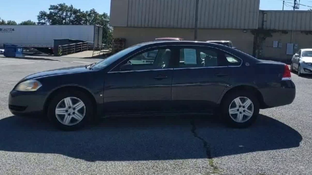 2009 Chevrolet Impala LS photo 3