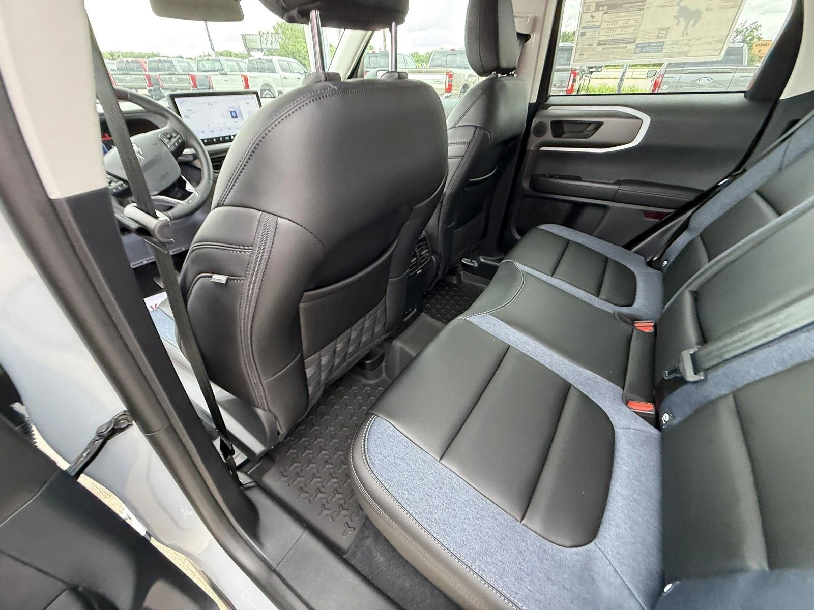 New 2026 Space White Metallic Ford Outer Banks® image 22