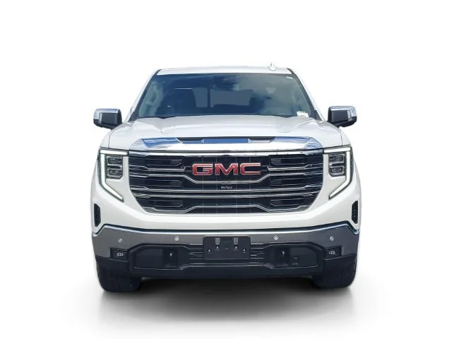 Used 2025 Summit White GMC SLT image 2